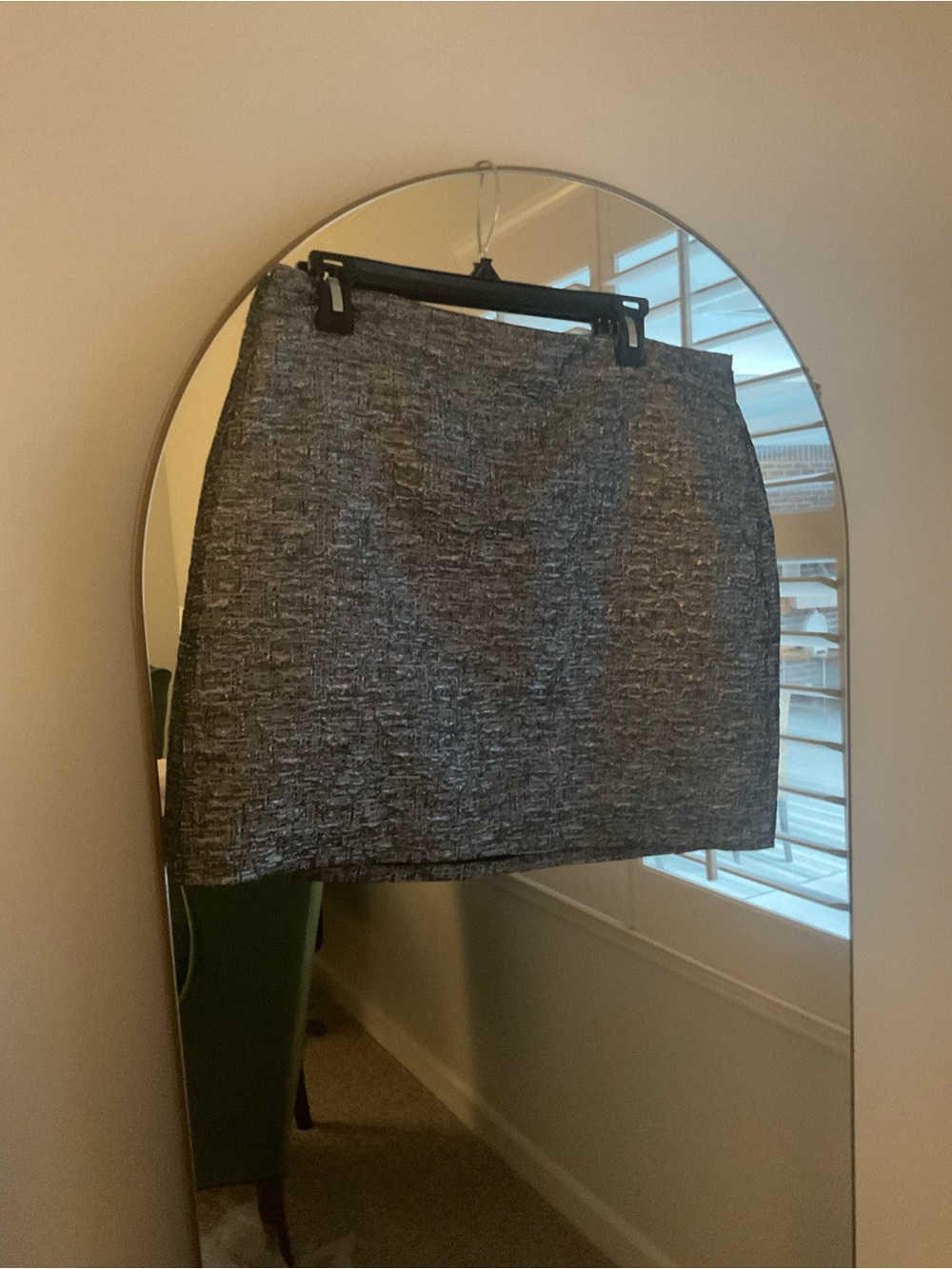 Banana Republic Gray Textured Mini Skirt - Picture 2 of 4